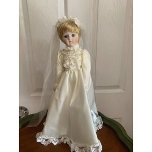 Heritage Mint Bride Doll Hand Painted Bisque Porcelain, 1988/89